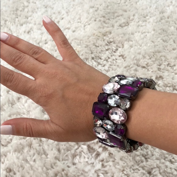 The Limited stretchy bracelet - Picture 3 of 3